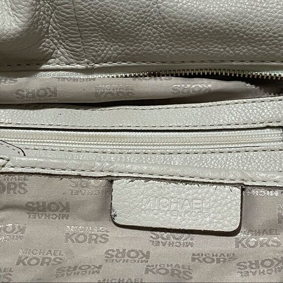 Michael Kors Soft Leather Ivory Large Bag - Picture 8 of 11